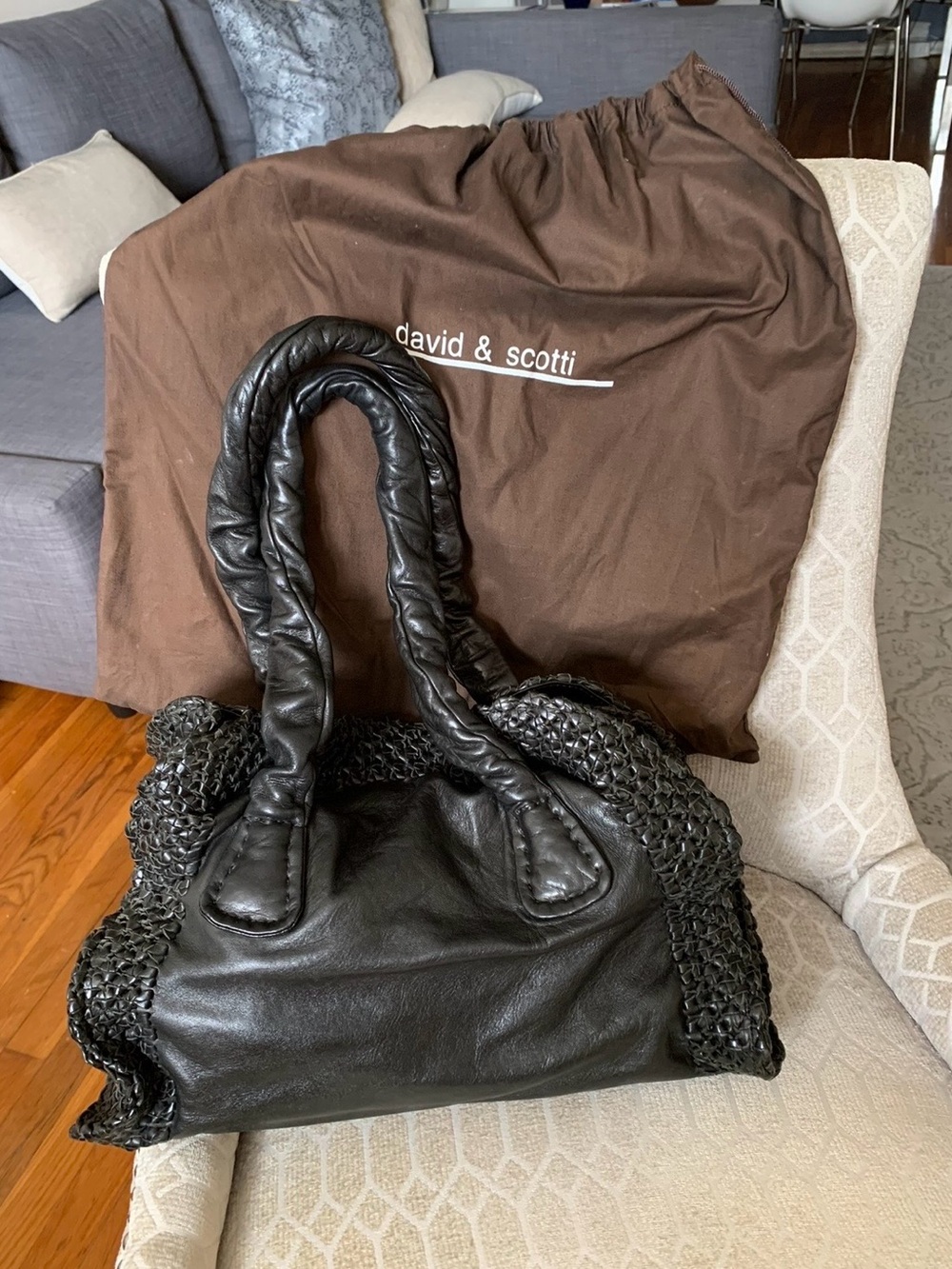 Black leather David & Scotti handbag